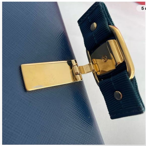 AUTHENTIC SALVATORE FERRAGAMO NAVY BLUE Long Wallet W/Gold Hardware. - Picture 5 of 16